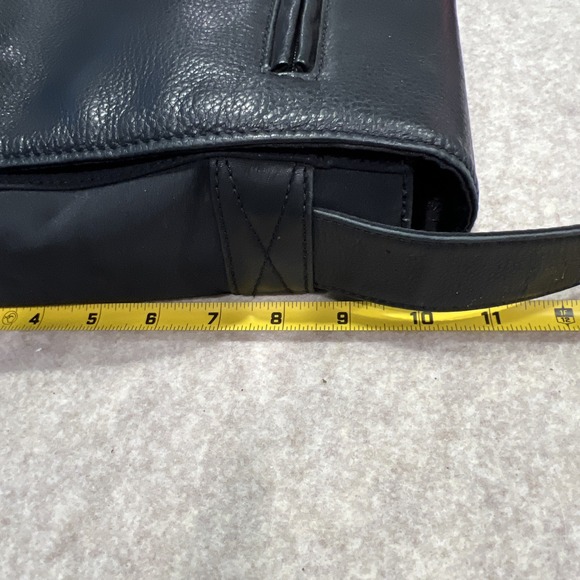 Vtg FOSSIL Leather Crossbody Messenger Flap Bag Black Laptop Business Career Y2K - Picture 7 of 14